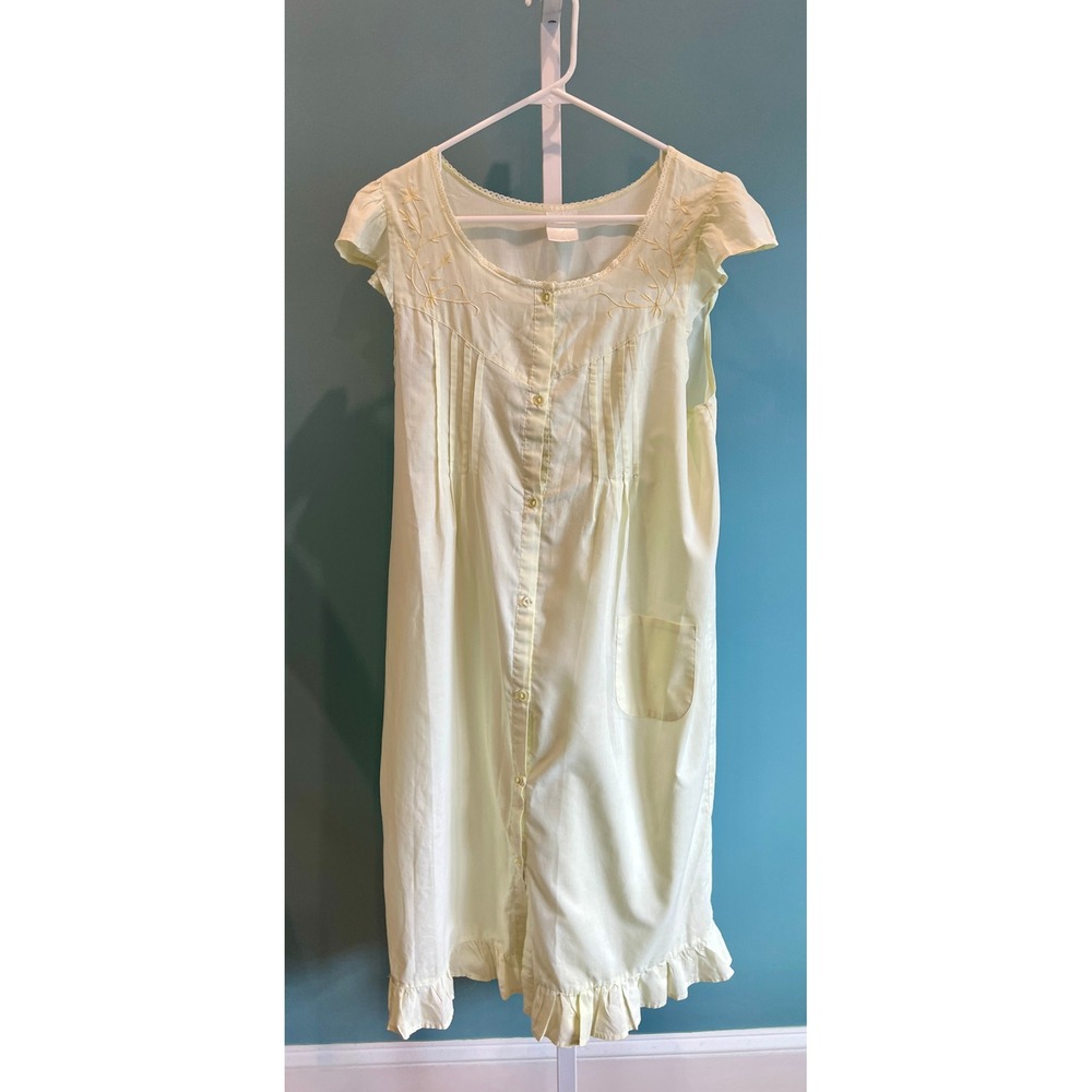 Just Love Nightgown Women VTG M Yellow Embroidered Button Front Flutter Sleeves